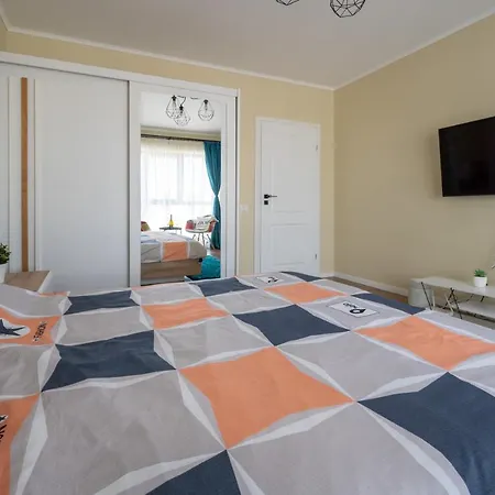 Apartment Plaza 4