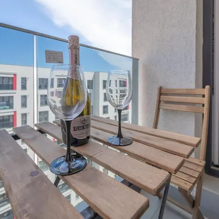 Apartment Plaza 4